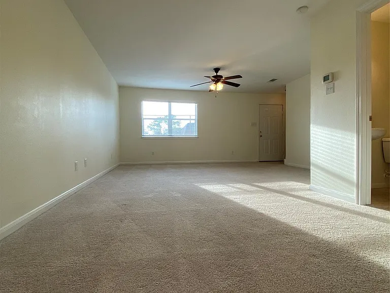 11905 Algonquin Dr #4 — Photo 6