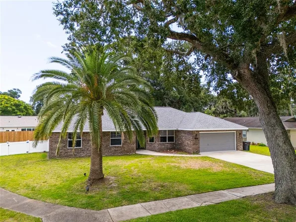 923 Sand Crest Dr, Port Orange, FL 32127