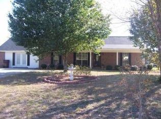 101 Long Pine Dr, Leesburg, GA 31763