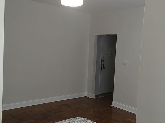 2nd image of 115 Ocean Ave APT B2