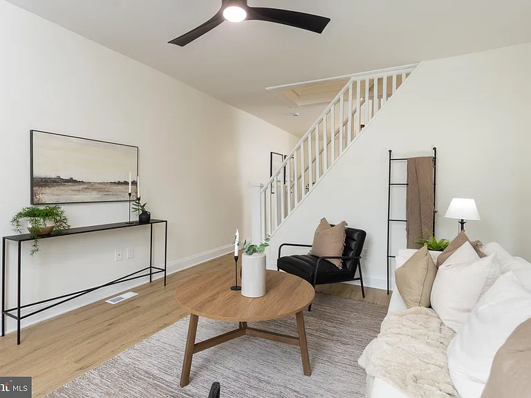 430 Fawcett St — Photo 5