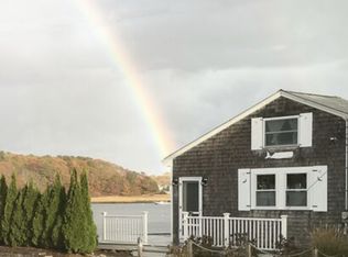 37 Agawam Beach Rd, Wareham, MA 02571