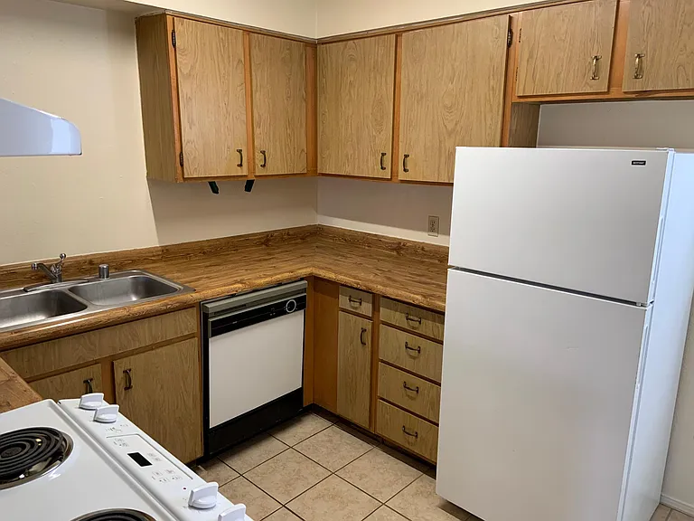 1840 S Locust St #3 — Photo 6