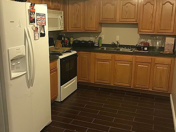 Basement kitchen 