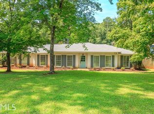 301 Pinegate Rd, Peachtree City, GA 30269
