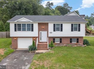 2 Yankee Dr, Mount Holly Springs, PA
