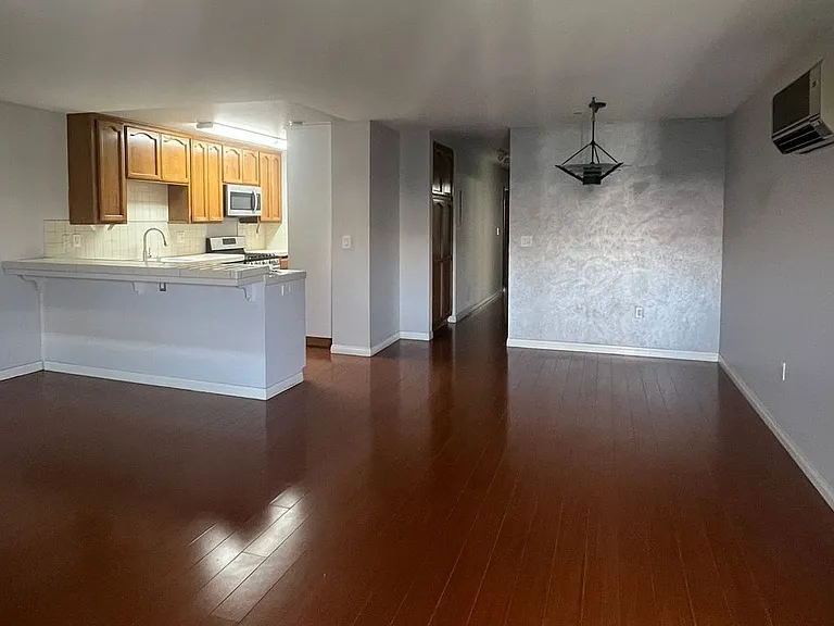 17200 Newhope St #303 — Photo 9