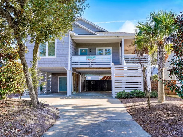 222 NE 52nd Street, Oak Island, NC 28465