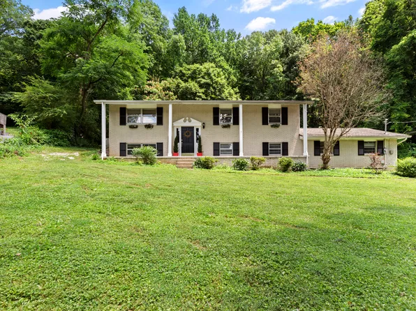 11020 Thornton Dr, Knoxville, TN 37934