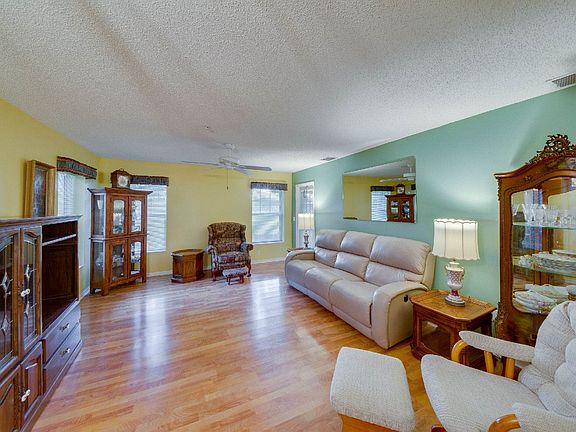 Family Room - 920 Loch Carron, Unit 12, Apopka, FL 32712