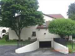 4th image of 42160 Woodward Ave Unit 81