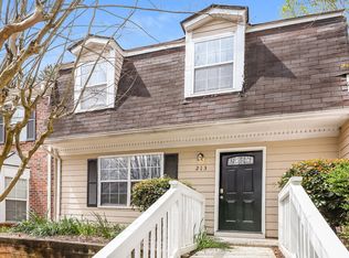 213 Quail Run, Roswell, GA 30076