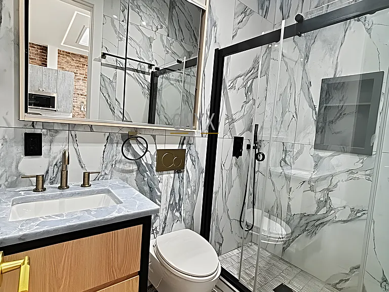 6082 Catalpa Ave #2F — Photo 7