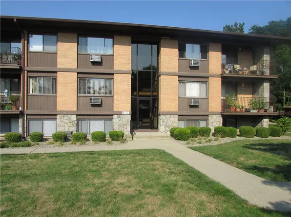 10 Oakwood Terrace #74, New Windsor, NY 12553