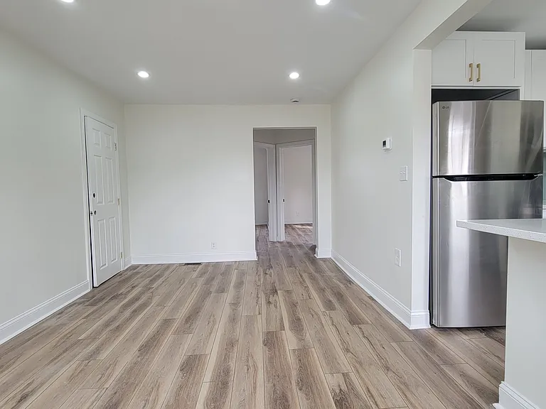 1108 Meridene Dr #2 — Photo 7