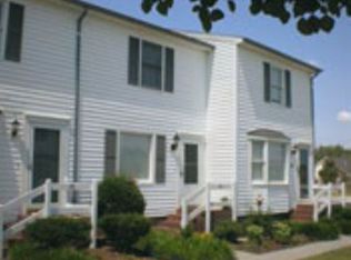 136 Oakmont Dr APT 9, Greenville, NC 27858