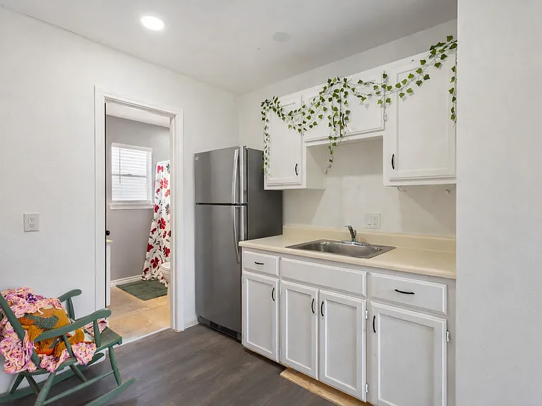 349 Fenwick Dr — Photo 26