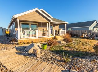 5624 Stoneview Ave, Williston, ND 58801