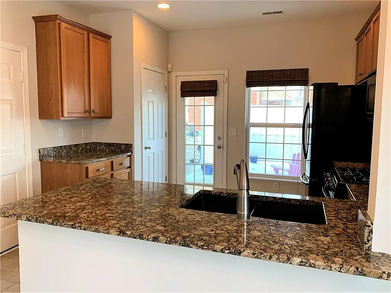 15426 Bowie Dr — Photo 6