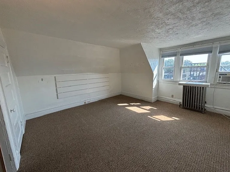 609 S Braddock Ave — Photo 15