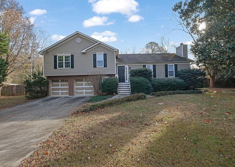 1st image of 1744 Moss Dr