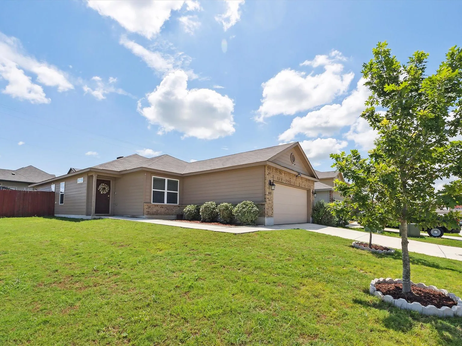 3 bed, 1652 sqft, $1,650 — Photo 2