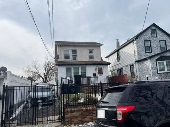 111-50 122nd St, South Ozone Park, NY 11420