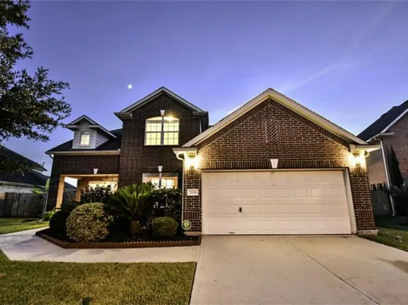 2114 Rushing Spring Dr, Pearland, TX 77584