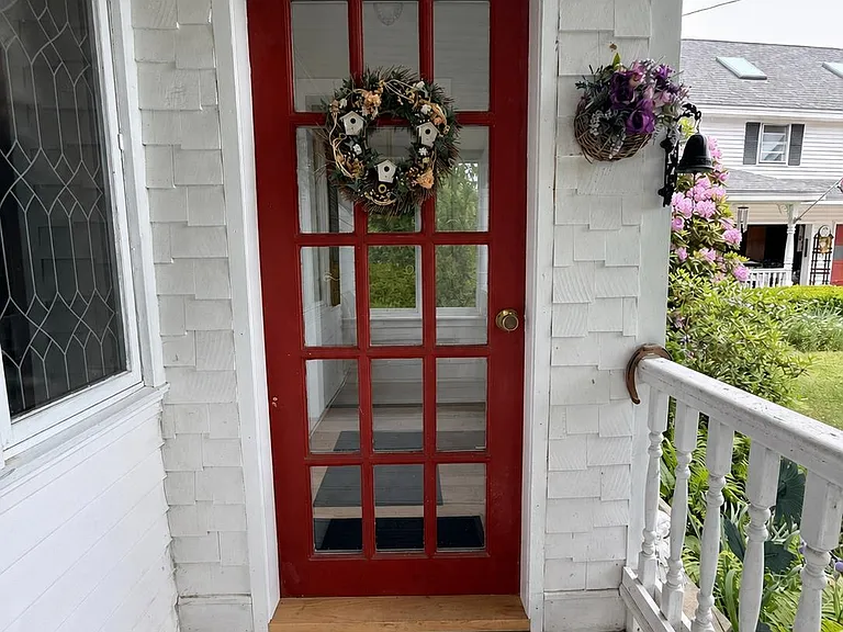 6 Griffin Ave #A — Photo 2