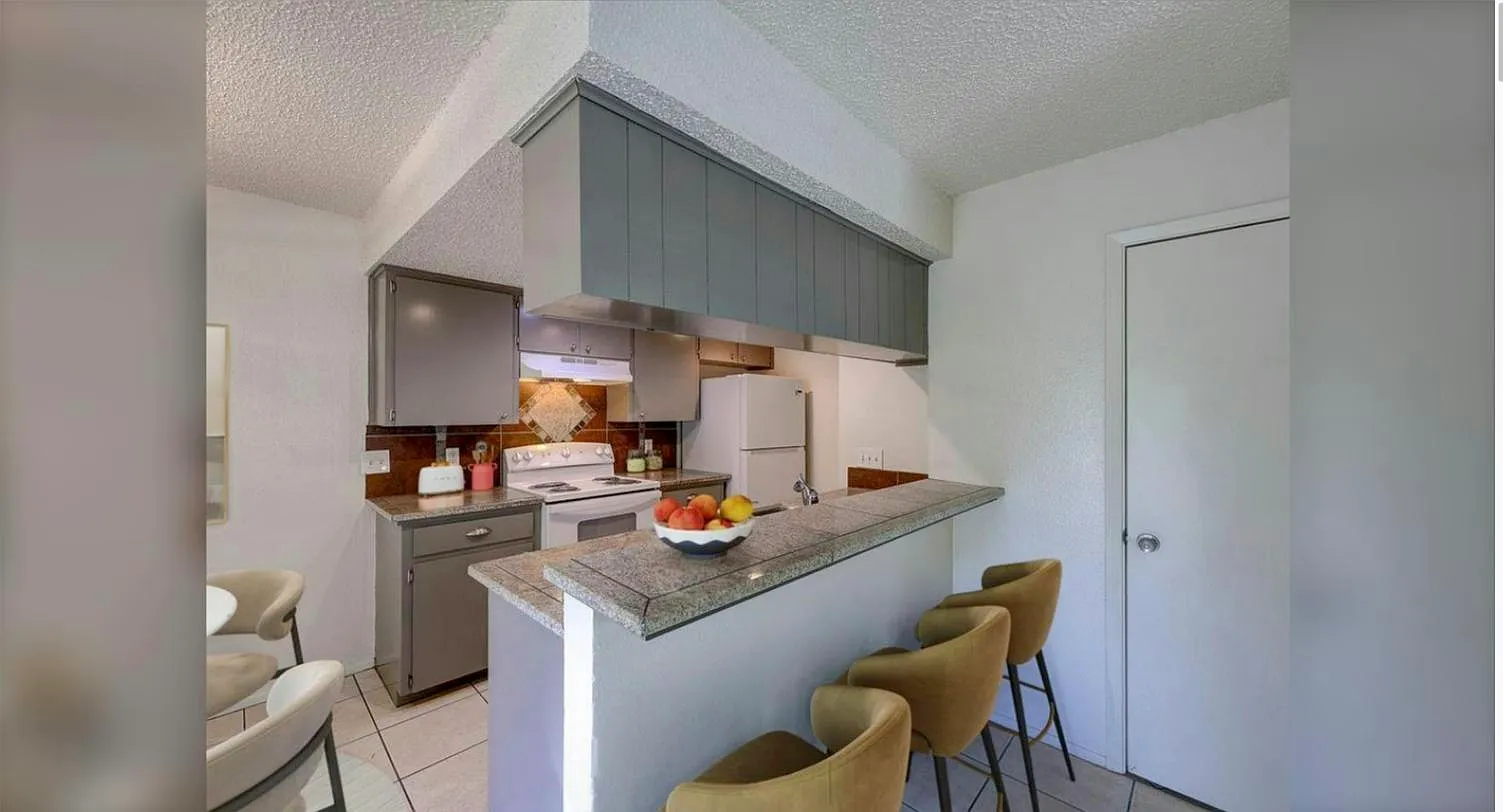 3458 Willowrun Drive, Unit A — Photo 4