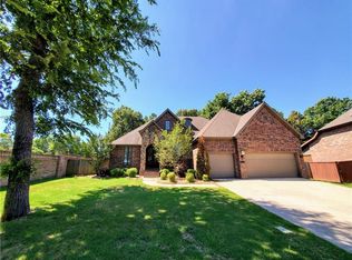 2791 E Shagbark Bnd, Fayetteville, AR 72703