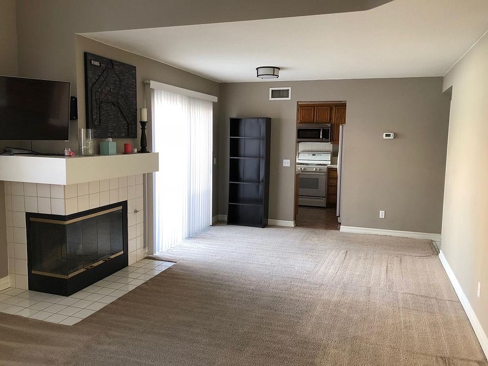 Living/Dining Space