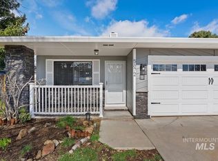 5672 W Ellens Ferry Dr, Boise, ID 83703