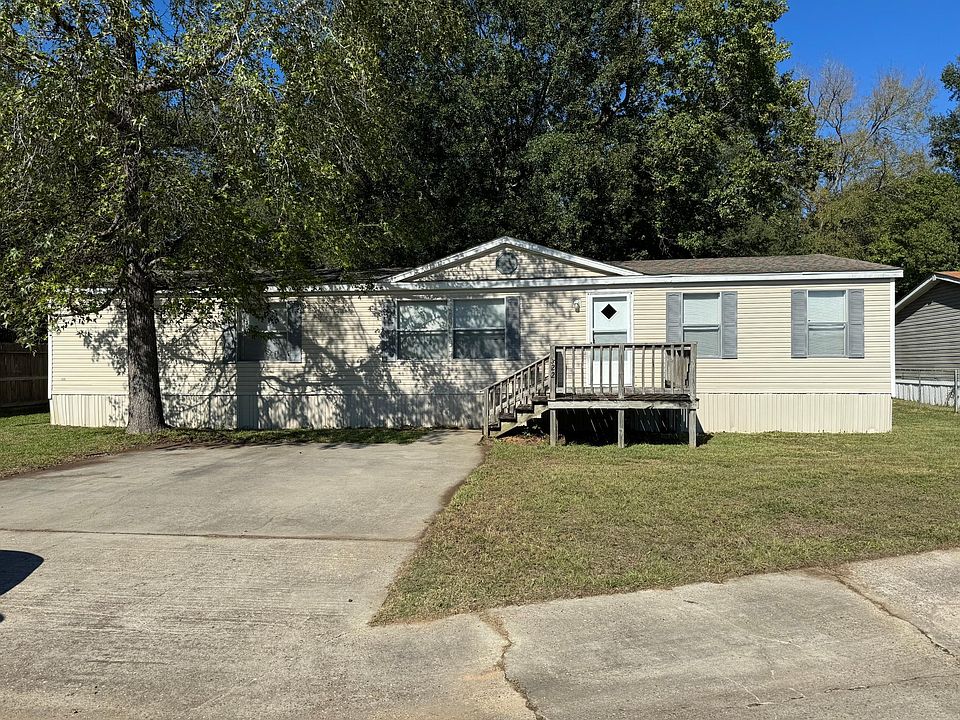 1st image of 9522 Oak Hill Dr