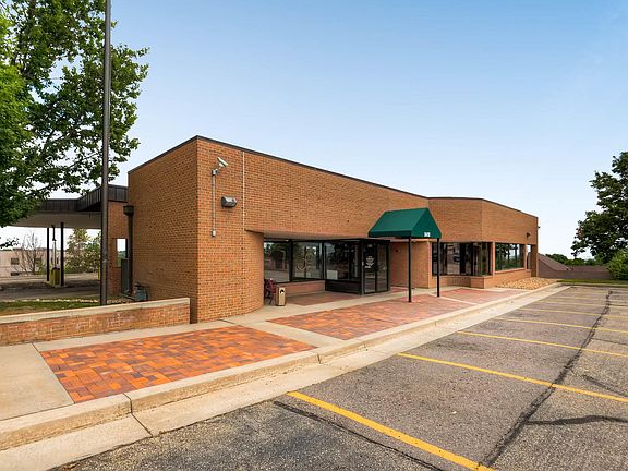 2nd image of 8410 Umatilla St