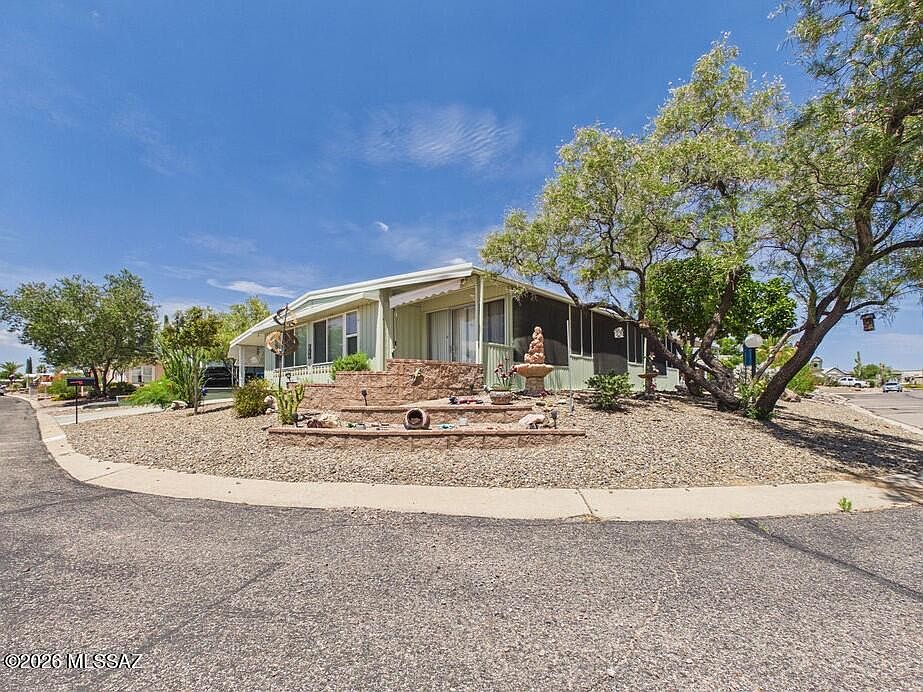1st image of 120 W Mora Dr