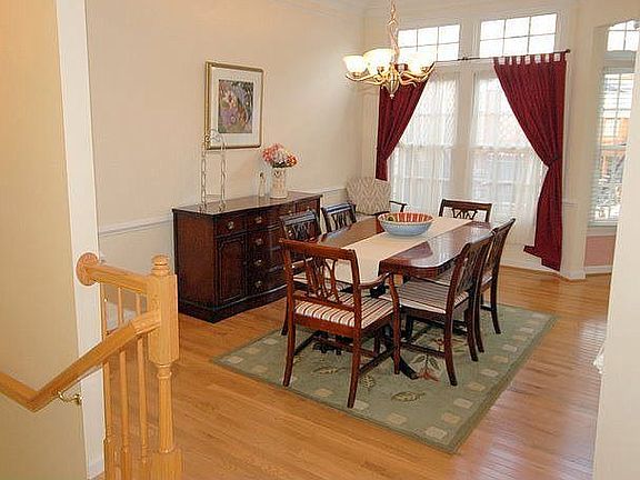 Formal Dining