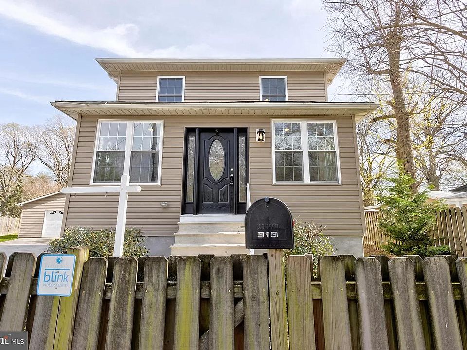 1st image of 919 Lutz Ave