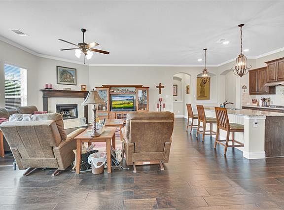 3rd image of 8728 Grassy Hill Ln