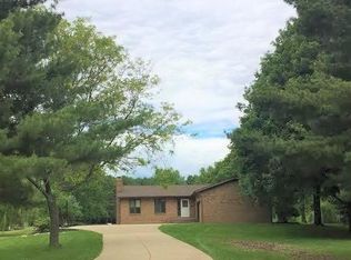 723 Pin Oak Dr, Wadsworth, OH 44281