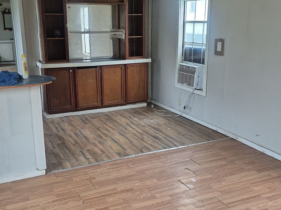 1st image of 856 Lowery Ln #66
