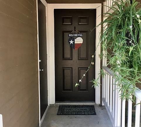 2nd image of 9505 Nightjar Dr #A