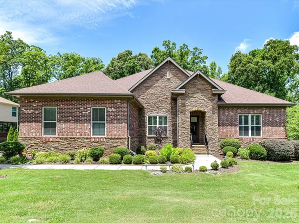 8701 Whitehawk Hill Rd, Waxhaw, NC 28173