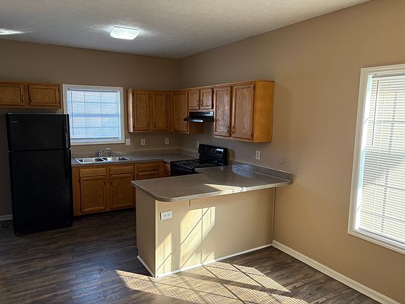 2nd image of 100 Clover Valley Dr