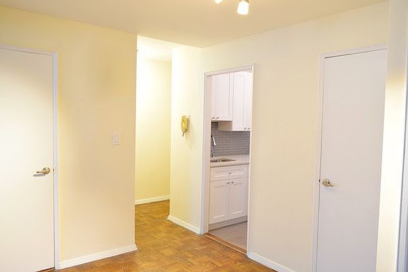 2nd image of 3299 Cambridge Ave APT 3DN