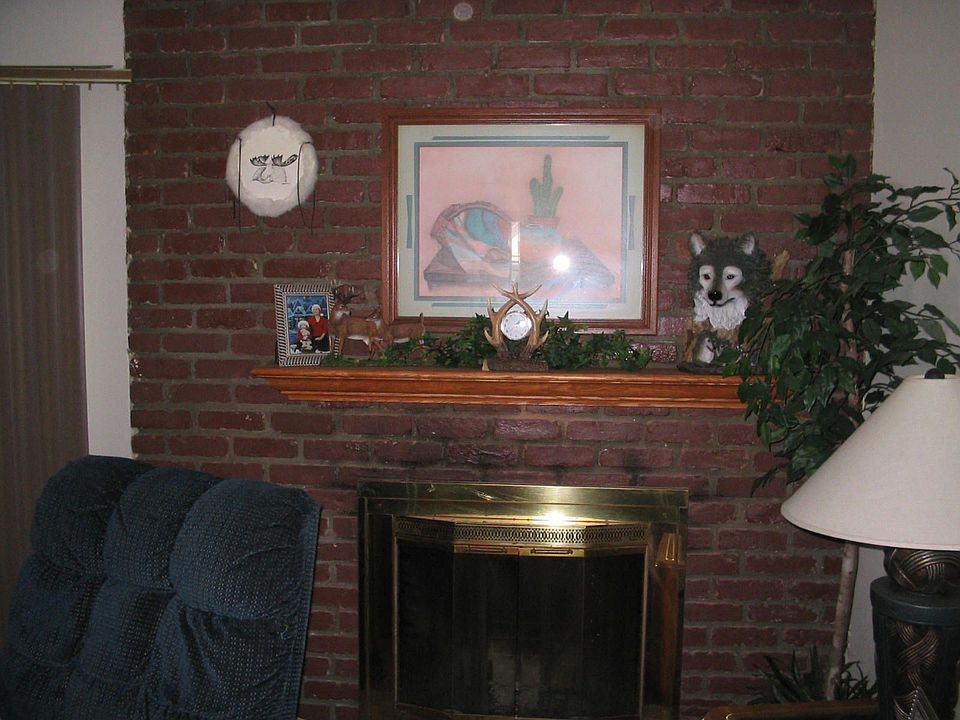 2nd image of 15927 Holly Dr