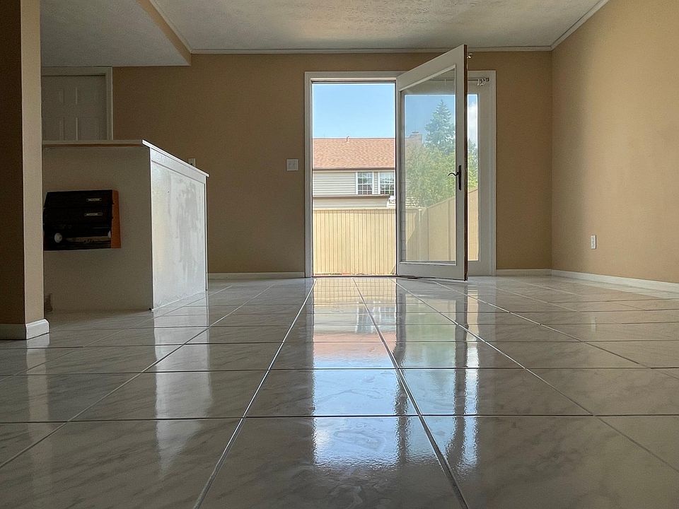 1st image of 1665 Saint James Ct #1