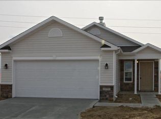 5779 White Pine Rd, Whitestown, IN 46075