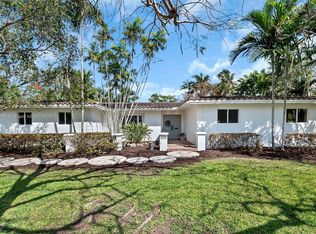 8301 SW 164th St, Palmetto Bay, FL 33157