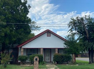 625 E Worth St, Grapevine, TX 76051